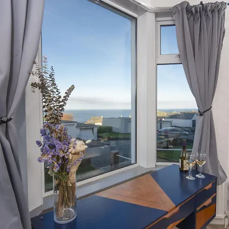 5 Chanel View, Holiday home *
