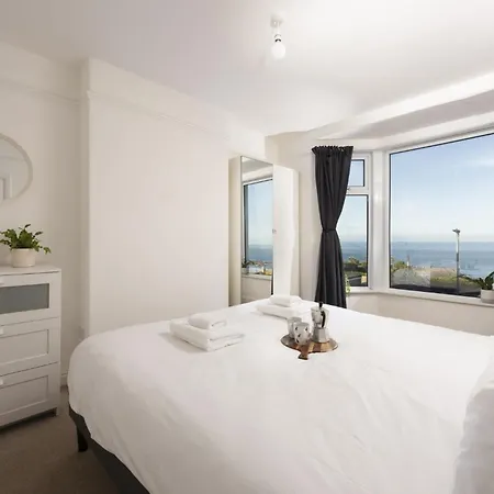 5 Chanel View, Holiday home *