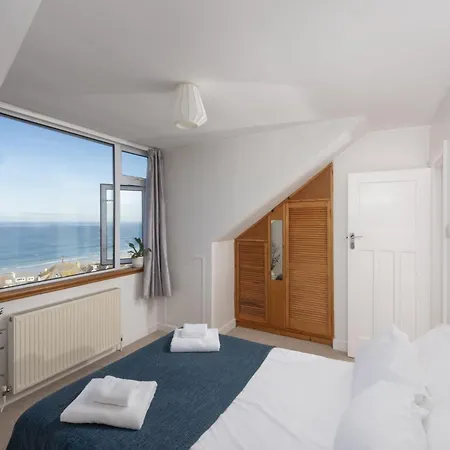 5 Chanel View, * St Ives (Cornwall)