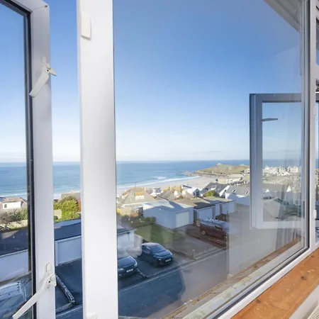 5 Chanel View, * St Ives (Cornwall)